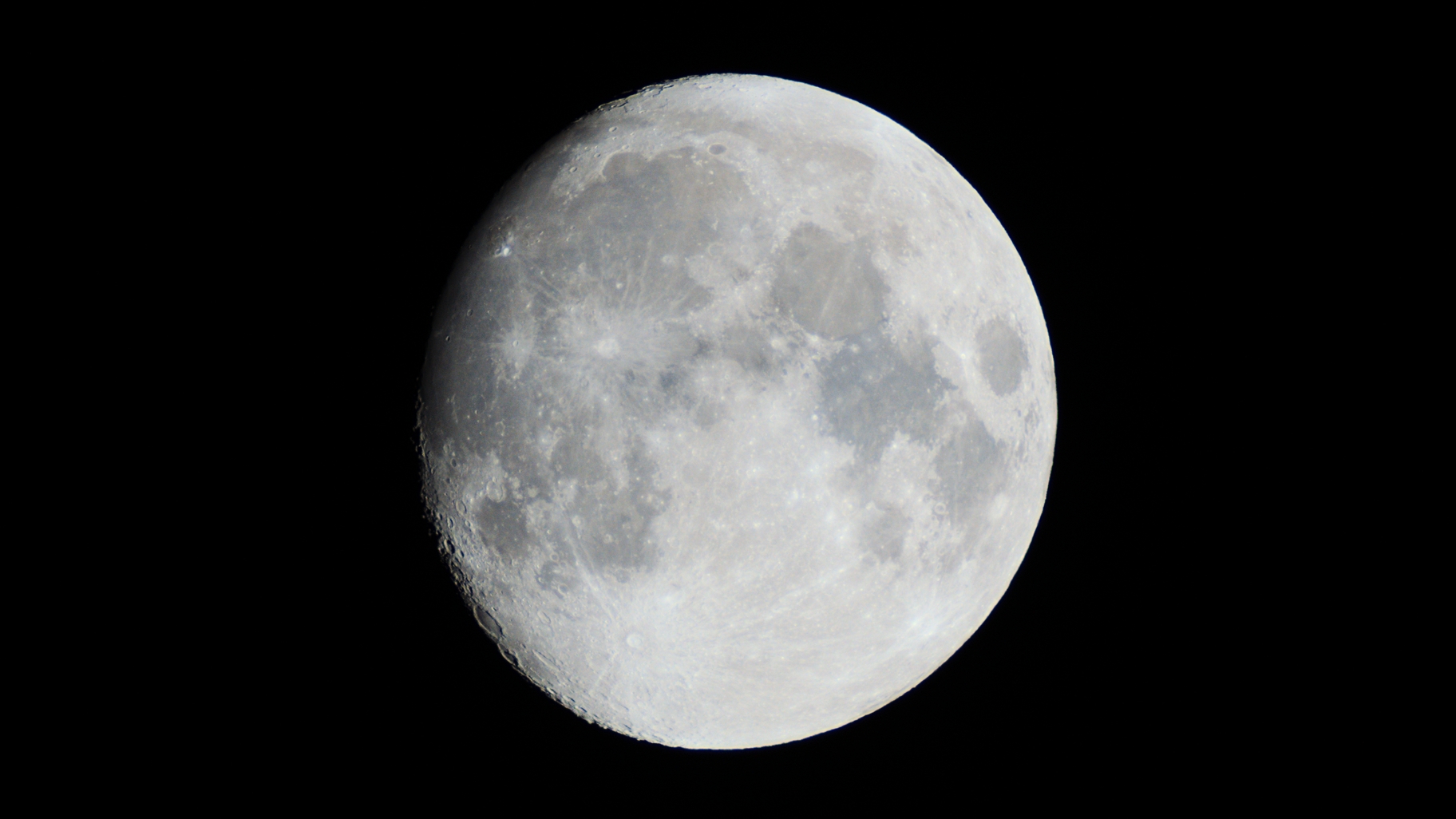 Moon before Christmas